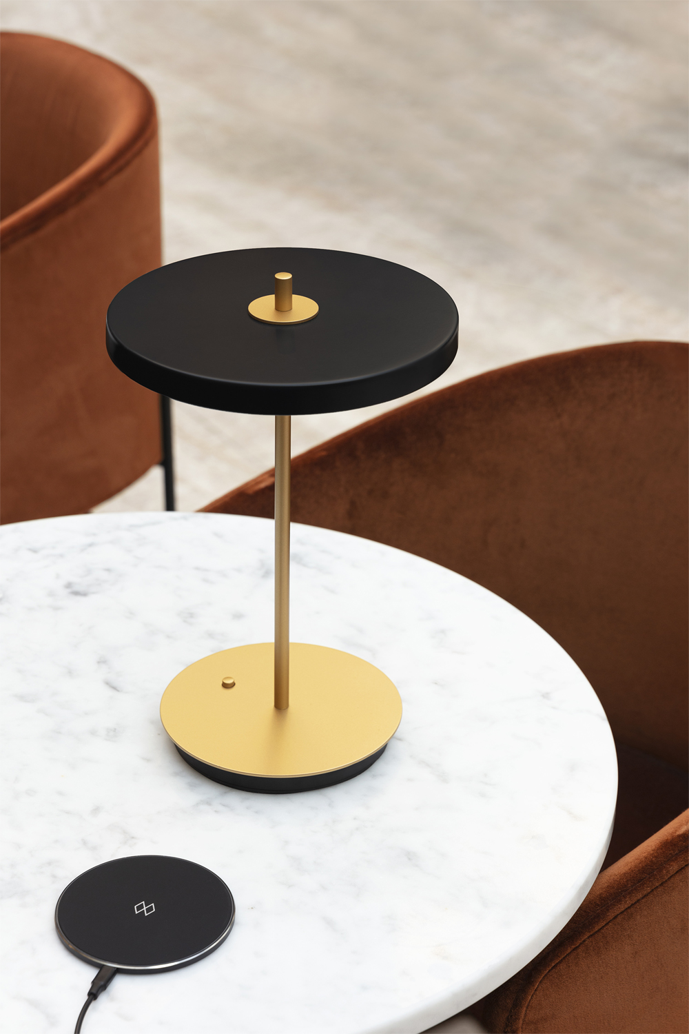 Ateria Move Portable Table Lamp